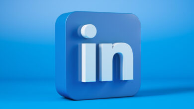 AI-driven marketing tools on LinkedIn for enhanced content strategy.