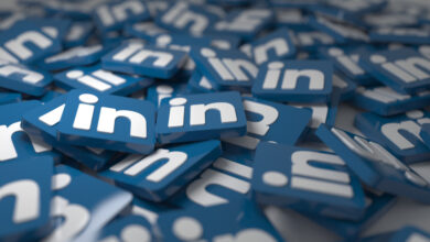 Enhanced engagement on LinkedIn with new AI-driven poll feature.