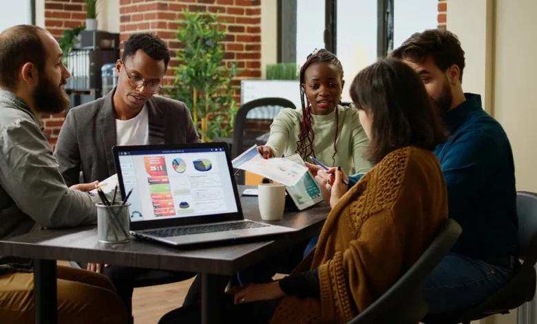 Recovering business reputation after negative reviews with ORM