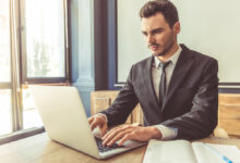 Google experiments with scrollable search ads categories to improve user experience.