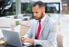 Google tests menu highlights carousel for popular restaurant items