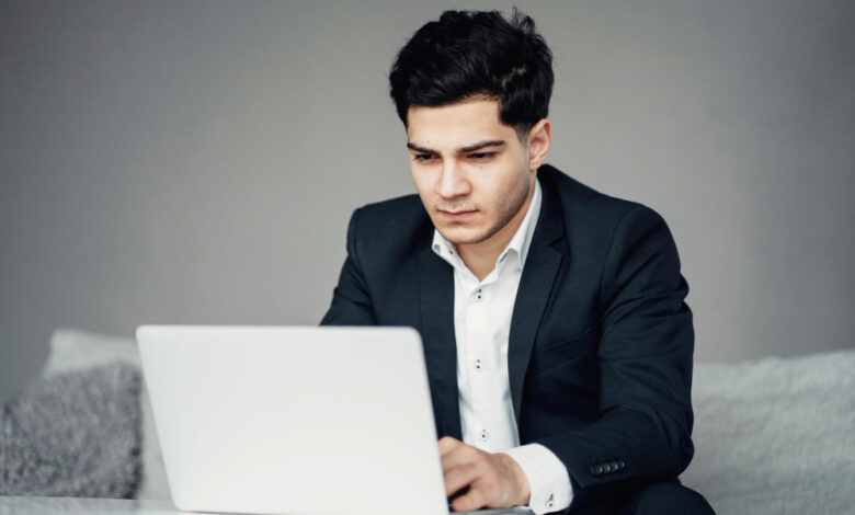 Scrollable Search Ads Categories being tested by Google for enhanced ad navigation