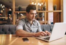 Combined seller and product ratings in Google Shopping Ads improve buyer confidence.