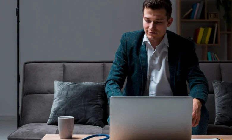 Reddit introduces AI-powered keyword targeting features for ads.