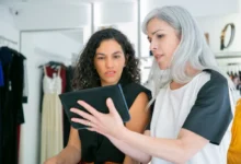 Google introduces AI-powered comparisons to enhance in-store shopping experiences.