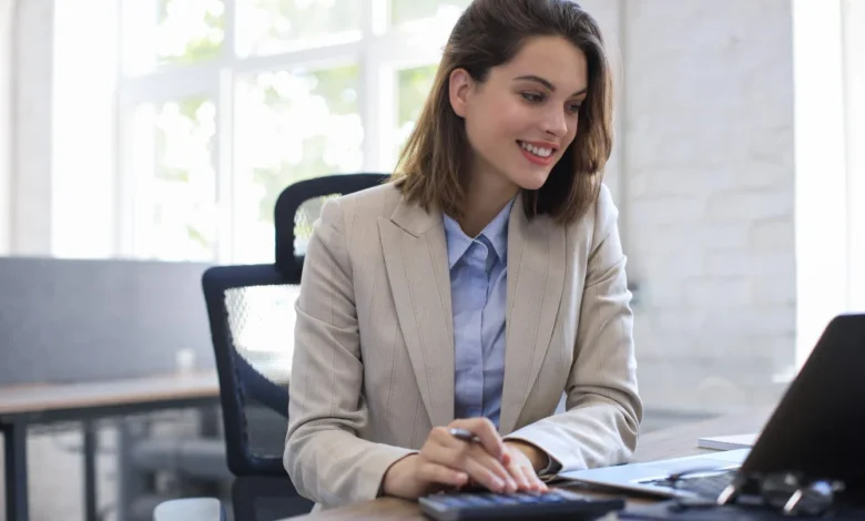 Google tests arrow buttons next to title links and sitelinks for enhanced navigation