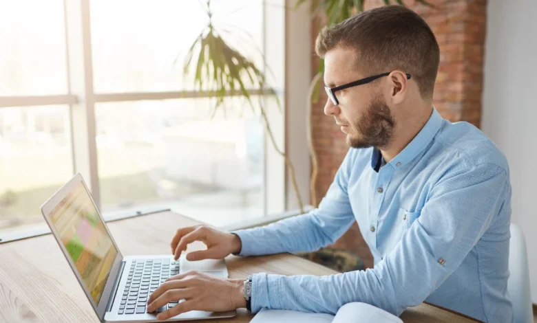 Google Shopping Ads interface showing integrated seller and product ratings.