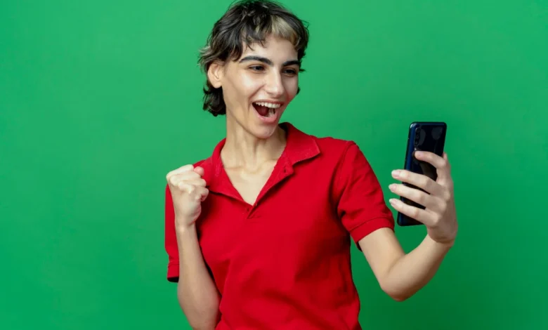 Instagram launches a new 'Collage' option for Stories, allowing users to combine multiple photos and videos in creative layouts.