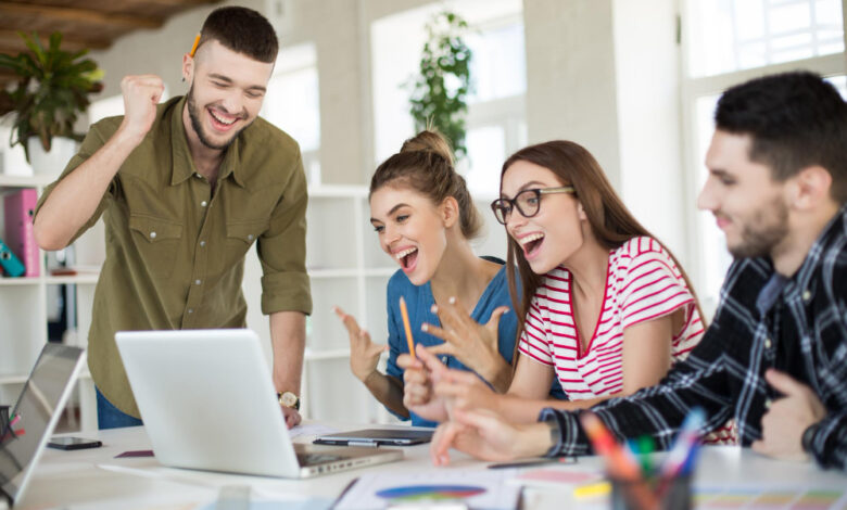 Instagram Adds Multi-Product Ads for Enhanced Shopping Experiences.