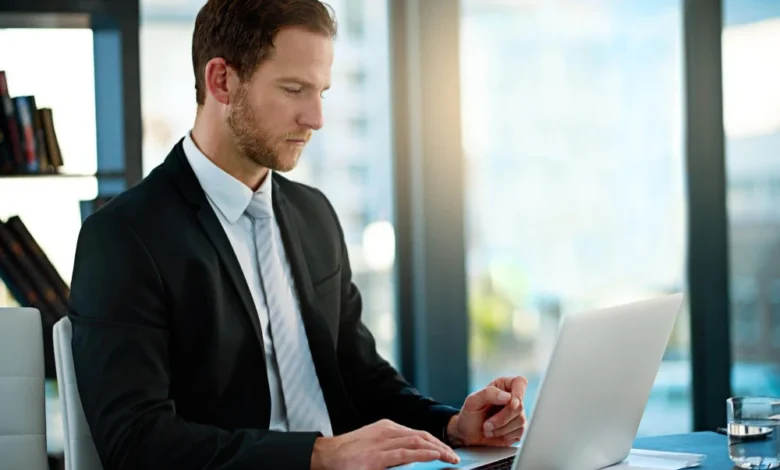 LinkedIn provides data-driven advertising tips for marketers.