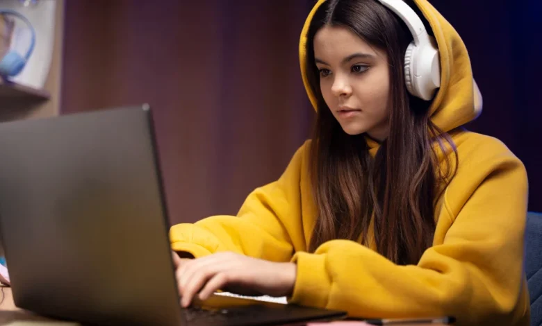 Meta interface showing HD video call feature on a mobile screen.