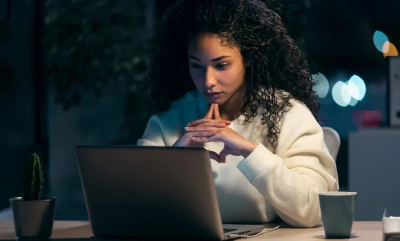 Pinterest interface showcasing trending searches and rising topics in the app.