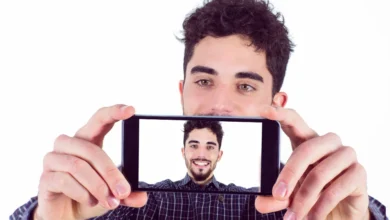 Pinch to zoom feature displayed on a video interface on X (formerly Twitter).