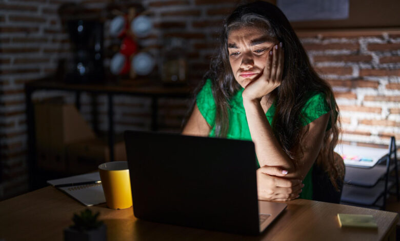 Facebook introduces AI-driven ad copy suggestions for improved ad performance.