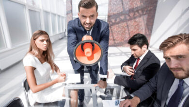 Facebook launches Smart Ad Copy Suggestions to optimize advertising campaigns.