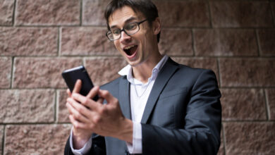 Google updates product review guidelines to enhance content quality and rankings.