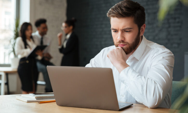 LinkedIn Expands Sponsored Messaging Options