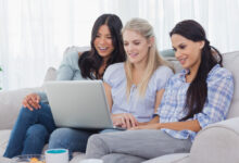 Meta tests new multi-format ad campaigns to enhance advertising efficiency.