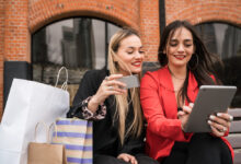 Snapchat adds new metrics for augmented reality shopping campaigns.