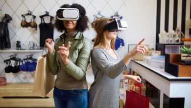 Snapchat expands AR shopping feature to include clothing brands for enhanced shopping experience.