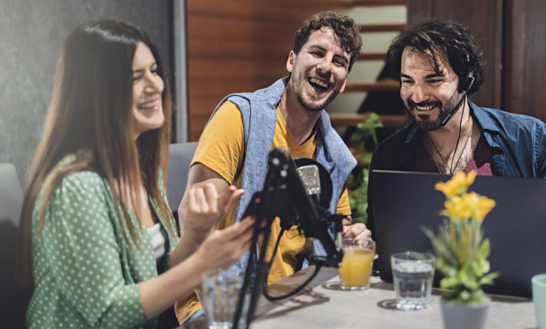 Instagram tests new collaborative live streaming feature for creators.