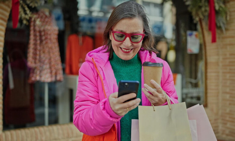 Pinterest introduces a new shopping ad format for enhanced e-commerce marketing.