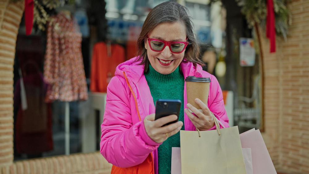 Pinterest introduces a new shopping ad format for enhanced e-commerce marketing.