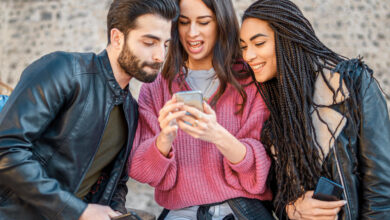 Snapchat introduces customizable filters for events.