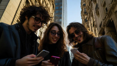 Snapchat enhances geo-targeting features for retailers to improve local customer engagement.