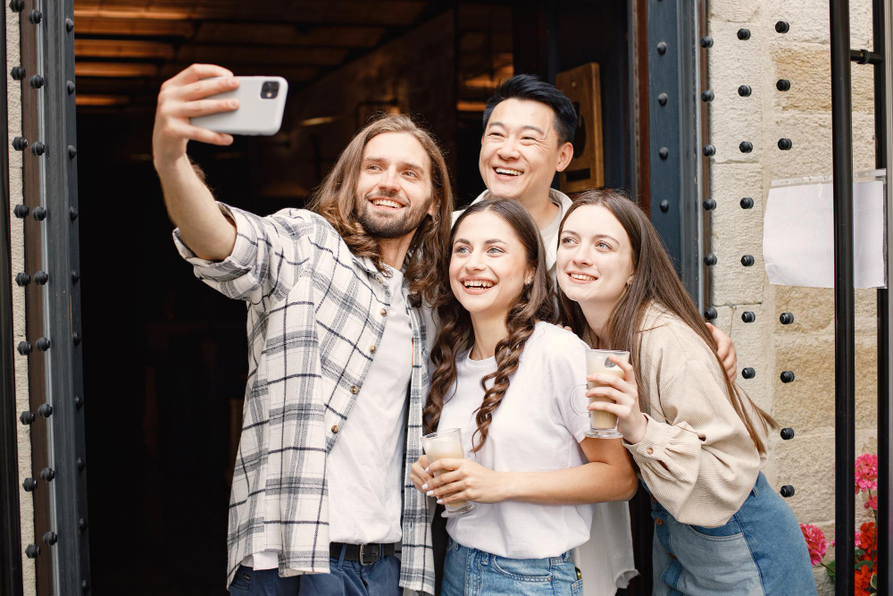 Snapchat Streak Ads for daily interaction with users