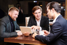 LinkedIn AI-powered content suggestions enhancing engagement.