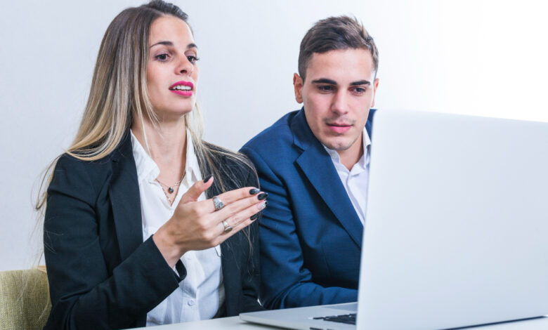 LinkedIn enhances content discovery with topic feeds feature.