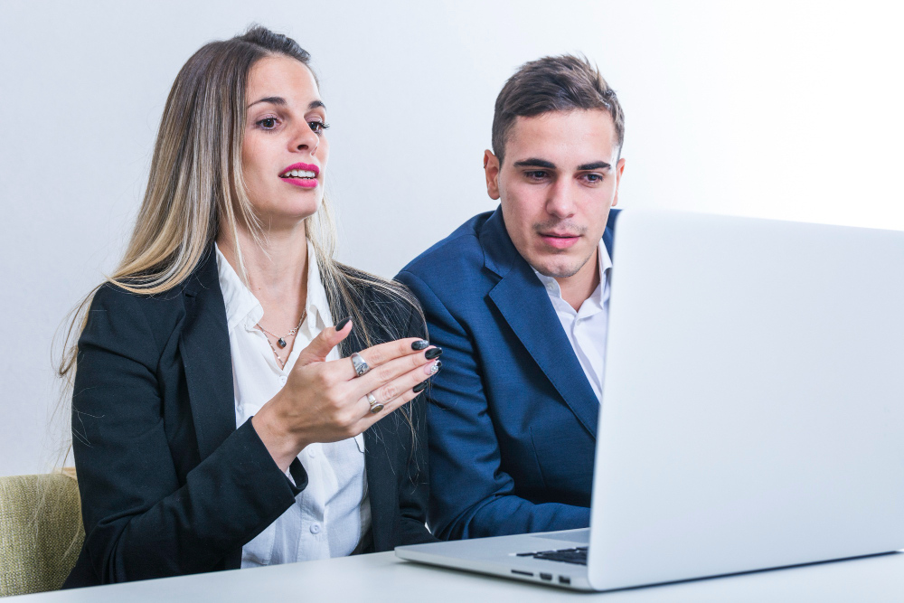 LinkedIn enhances content discovery with topic feeds feature.