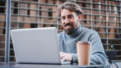 Reddit tests ad placements within comment threads