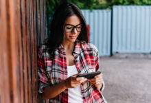 Google Ads interface showing ad customization for retail campaigns