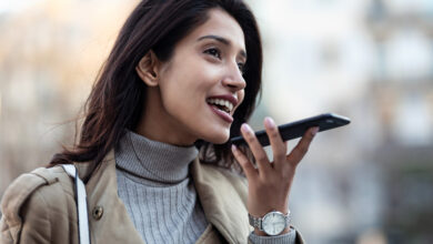 Spotify tests voice command feature to enable hands-free music playback using AI-powered DJ control.