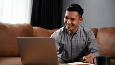 Illustration showing Twitter's Direct Messaging Ads interface with personalized brand-user interaction.